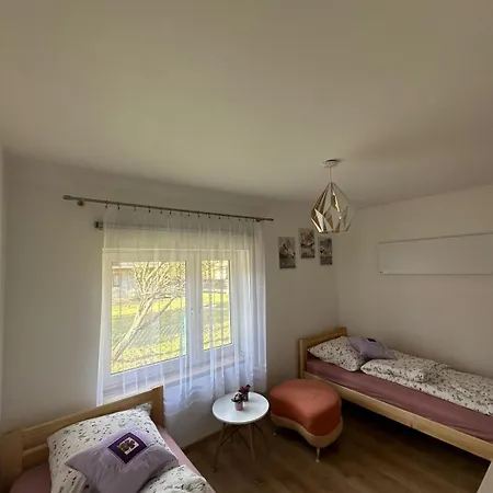 Holiday home Domek Babiogorka *